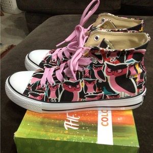 Womans High Top Canvas Shoes with water resisteant Art Painting. Size 7